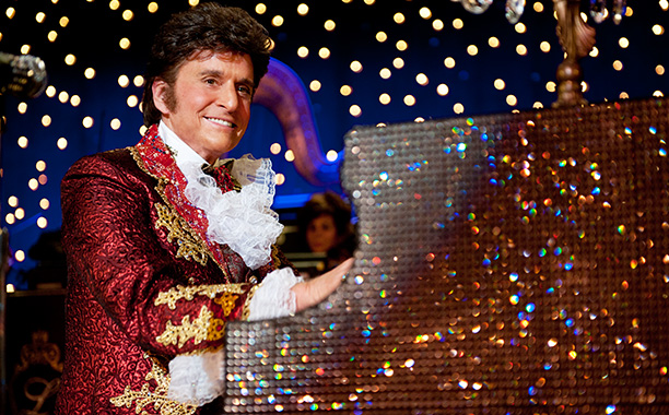 Behind-the-Candelabra