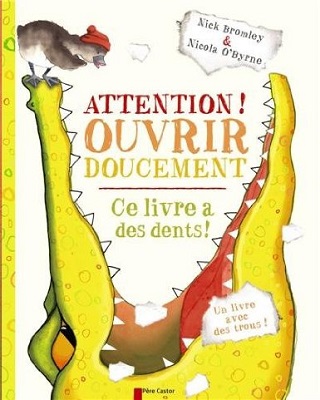 attention-ouvrir-doucement-ce-livre-a-des-dents-flammarion