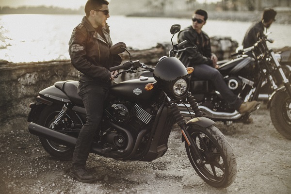 HARLEY-DAVIDSON-street750-3