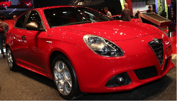 Mondial auto-alfa-romeo-giulietta-sprint