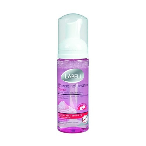 Mousse-Nettoyante-Douceur_Labell-au-top-de-la-beauté-pendant-son-voyage