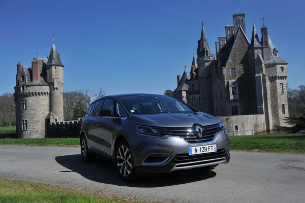 Nouveau Renault Espace - Crossover (1)_resultat