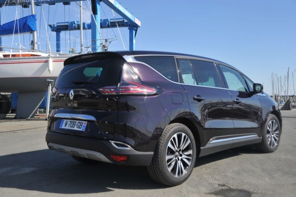 Nouveau Renault Espace - Crossover (5)_resultat