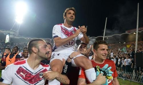 Bordeaux-reussit-ses-adieux-a-Chaban_article_hover_preview