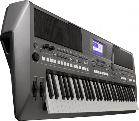 Yamaha Série PSR S670