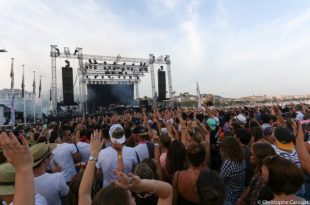 La scène plage du Festival Les plages électroniques