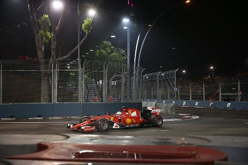 18__09__2015_gp_singapur_freies_training___singapore_free_practise__20150919_1635706814