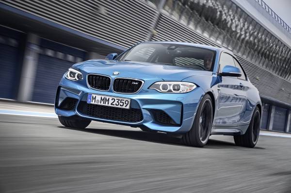 voitures 2016 - BMW M2
