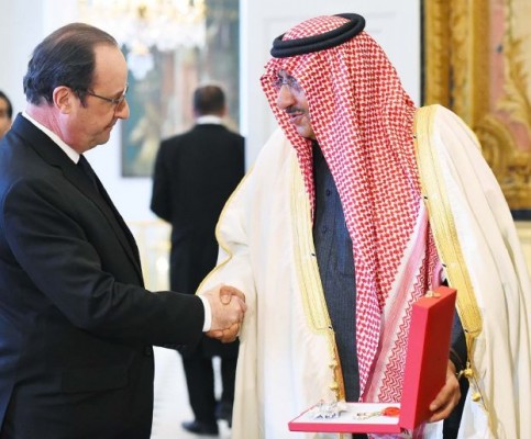 Le Prince Mohammed ben Nayef Al Saoud décoré par la France