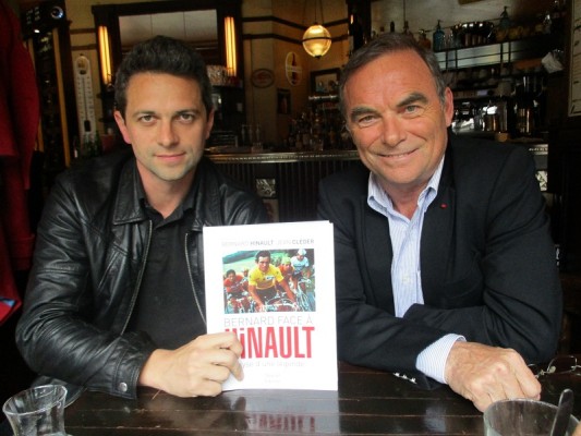 Bernard Hinault et Louis de Mareuil, l'éditeur.