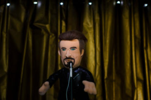 Johnny Hallyday Poupluche