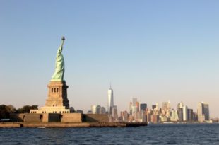 statue-of-liberty-1031550_1920