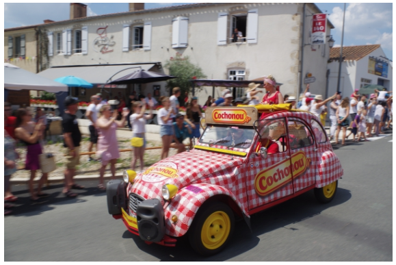Patrick Bompard : 100 000 bobs Cochonou seront distribués sur le Tour de France - LE SPORT