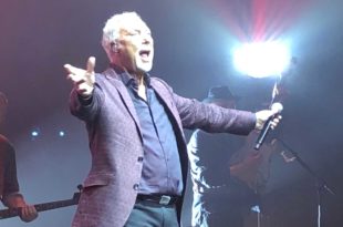 Tom Jones à Pleyel