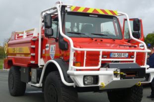 unimog camion de pompier