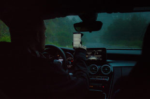 support telephone voiture
