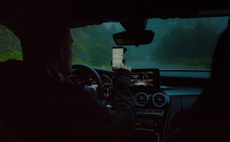 support telephone voiture