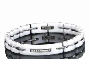 accessoiriser une robe blanche et noire