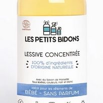lessive-concentree-bebe-les-petits-bidons