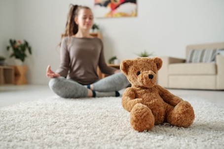 Ados et peluche