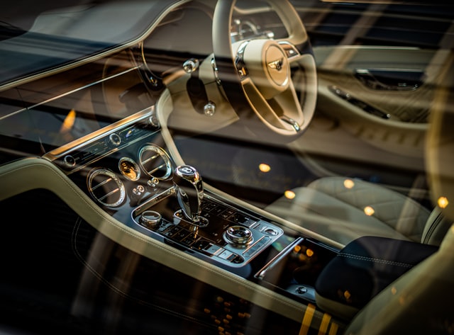 Luxuary Cars Can Be Rented In Dubai