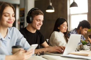 etudiants-en-bachelor-business-a-la-bu