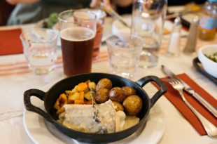 Le-Bistrot-©Boussole-Magique-©Puy-du-Fou-scaled.jpg