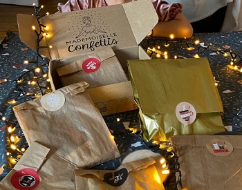 Mademoiselle-Confettis-Calendrier-Avent-beauté-mode-coffret-pochettes-kraft Mademoiselle-Confettis-Calendrier-Avent-beauté-mode-coffret-pochettes-kraft