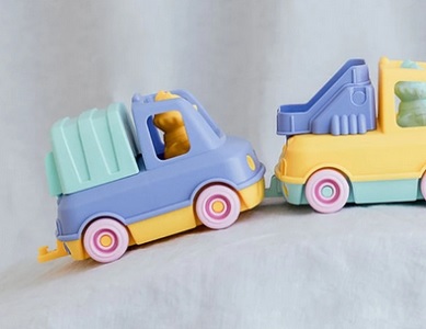 le-jouet-simple-camion le-jouet-simple-camion